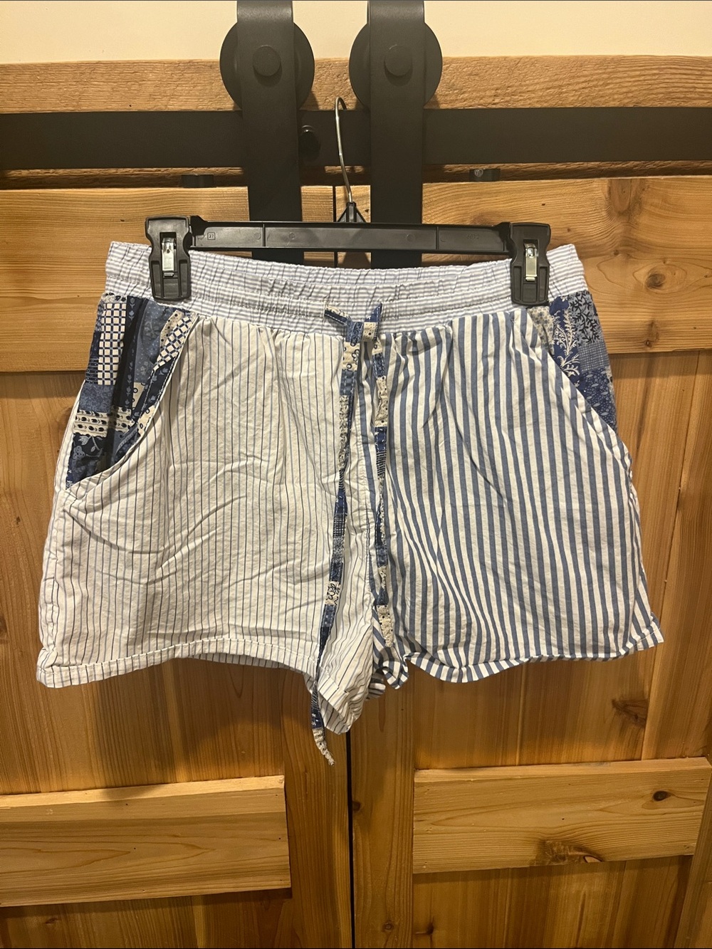 American Eagle Outfitters Blue & White Striped Women's Shorts